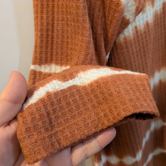 Sonoma Rust and White Tie-Dye Waffle Henley - Picture 5 of 12